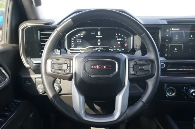 Used 2023 Onyx Black GMC SLT image 24