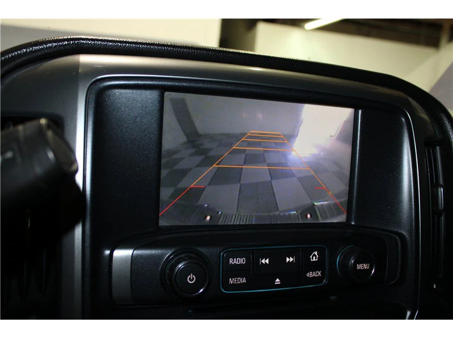 Used 2014 Silver Ice Metallic Chevrolet LT image 30
