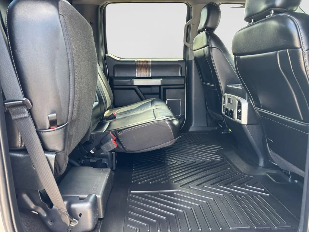Used 2019 Silver Ford Lariat image 43