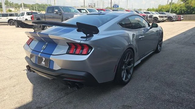 New 2026 Iconic Silver Metallic Ford Shelby GT350 image 25