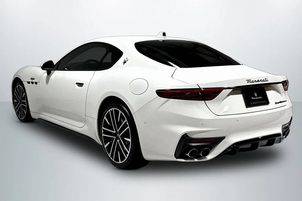 Used 2024 Bianco Solid Maserati Trofeo image 5