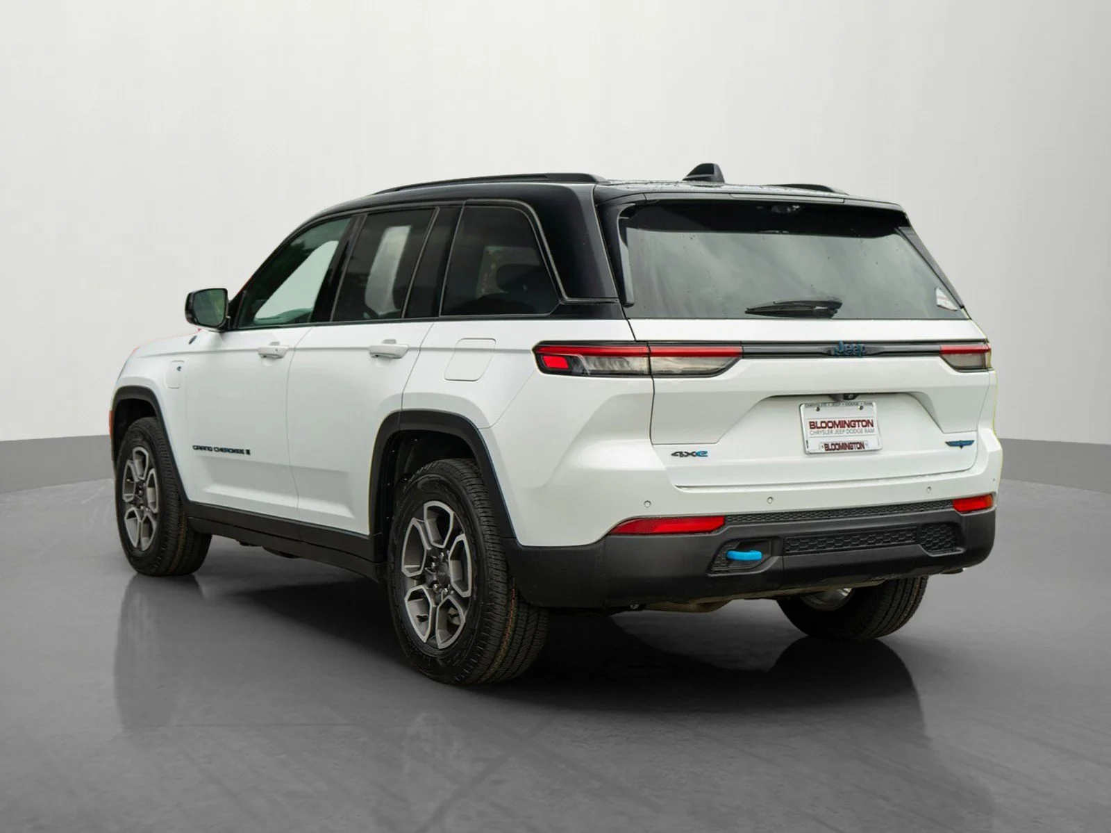 Used 2022 Bright White Clearcoat Jeep Trailhawk 4xe image 5