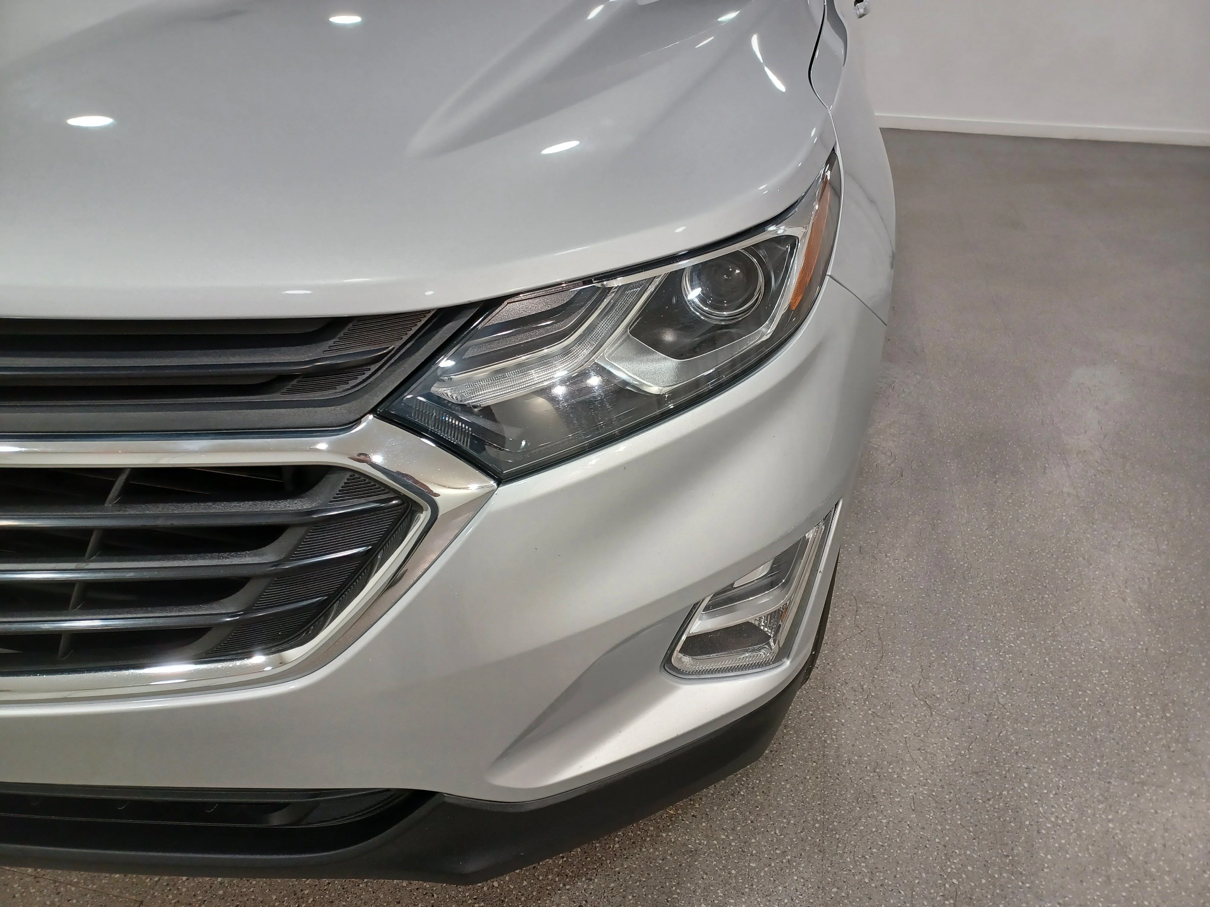 Certified Used 2018 Silver Ice Metallic Chevrolet LT AWD*Remote Start | Htd Seats | Pano Roof | Blind Spot Detection | Apple CarPlay | Roof Rails image 5