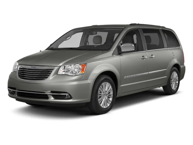 2013 Chrysler Town & Country Touring-L's photo