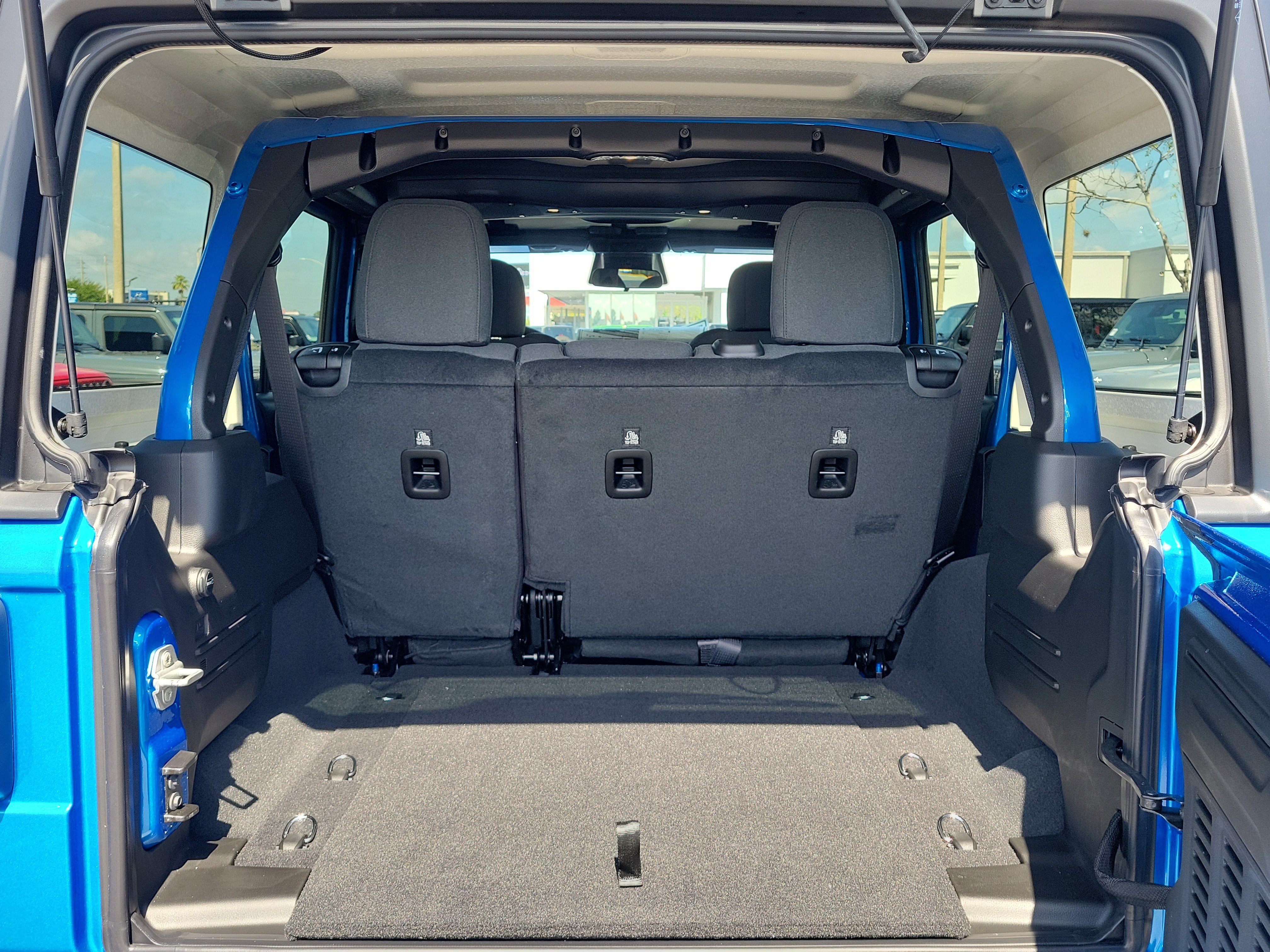 New 2026 Hydro Blue Pearl-Coat Exterior Paint Jeep Sport S image 7