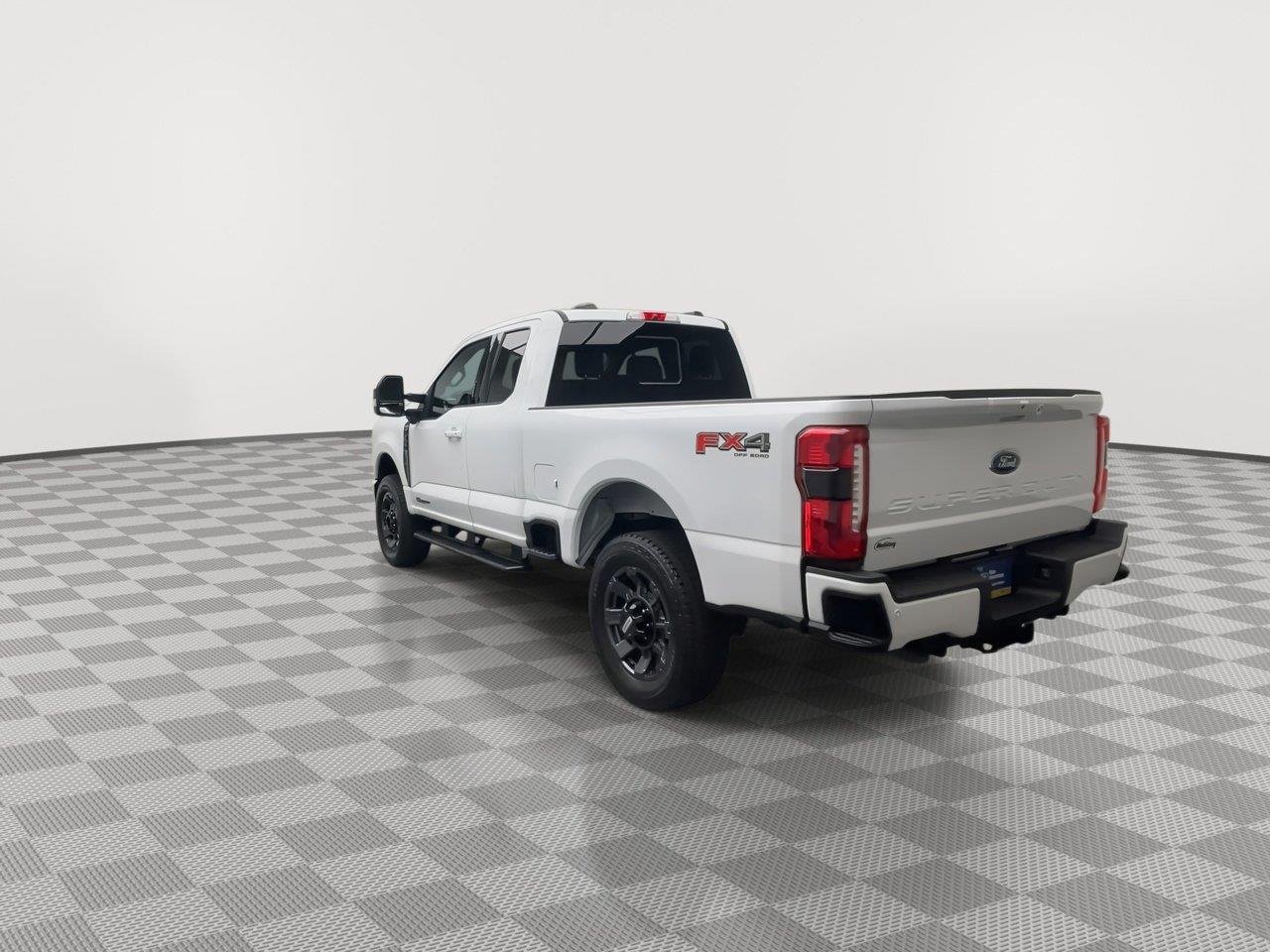 Used 2023 Oxford White Ford Lariat image 40