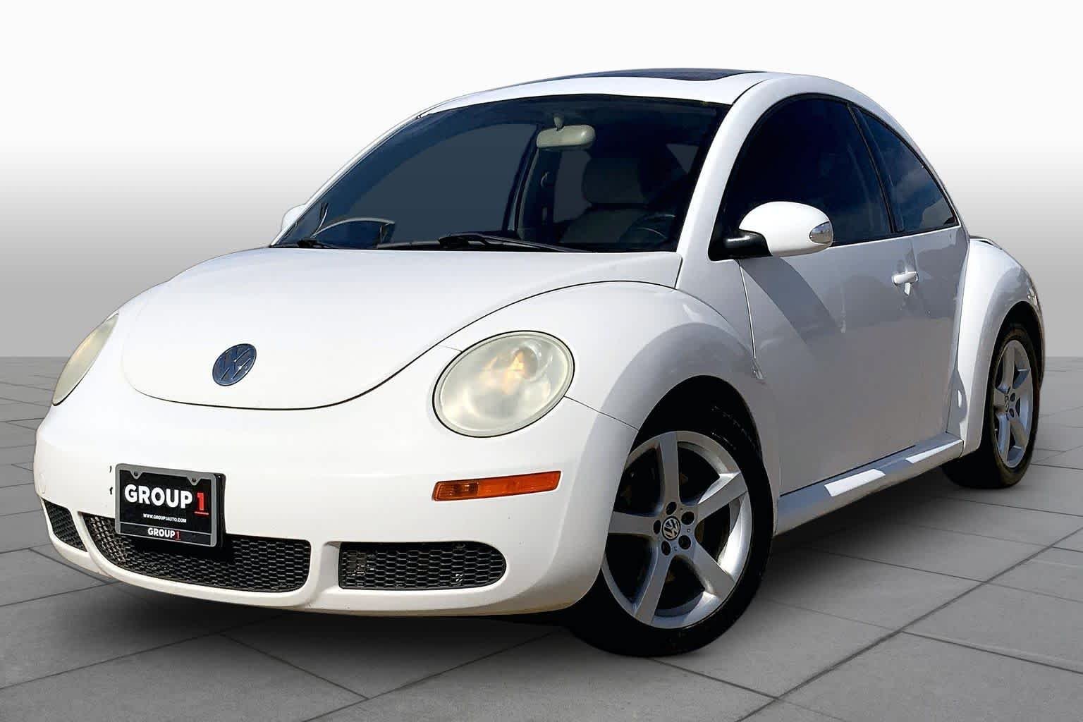 2010 Volkswagen Beetle 2.5 AUTO's photo