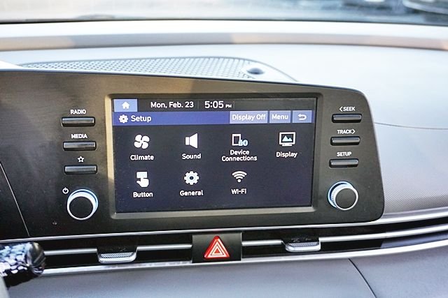 Used 2024 Gray Hyundai SE image 23