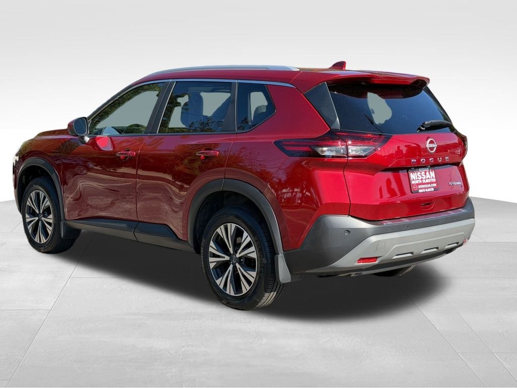 Certified Used 2023 Scarlet Nissan SV image 12