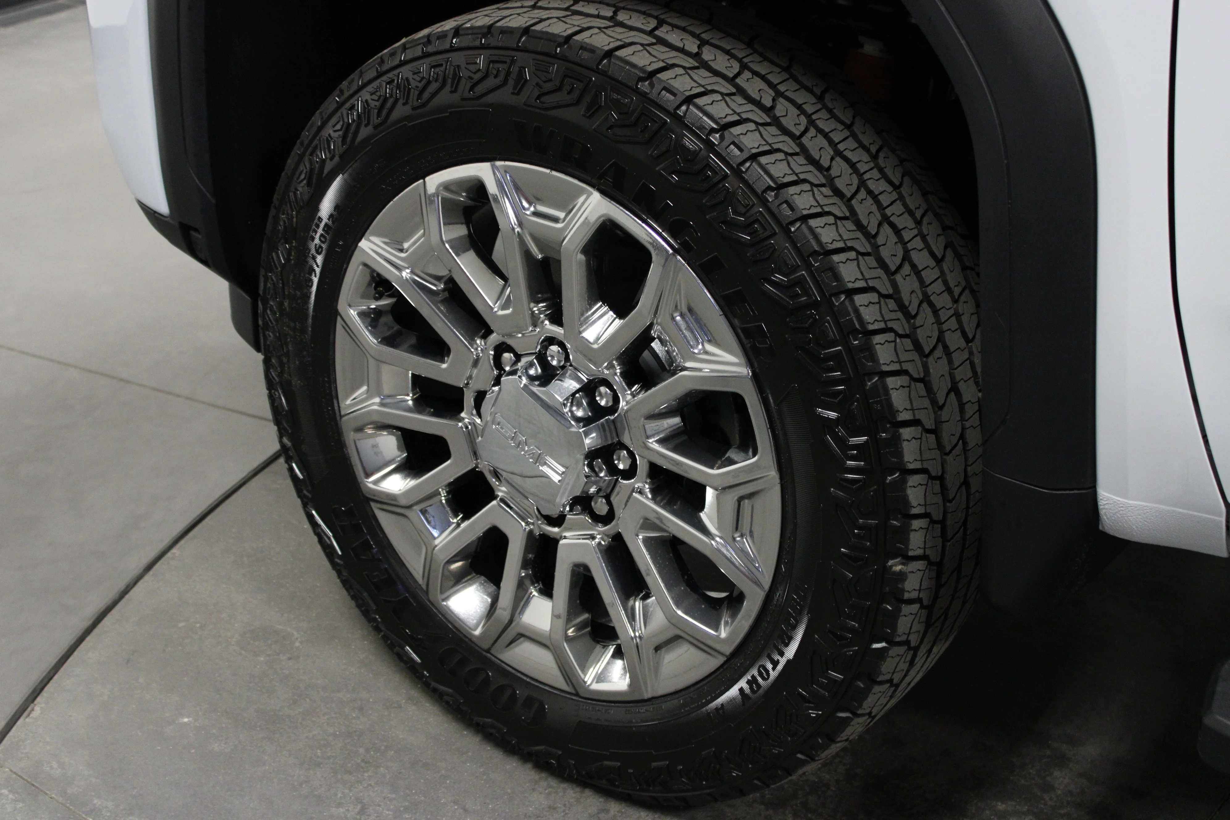 New 2026 Glacier White Tricoat GMC Denali image 10