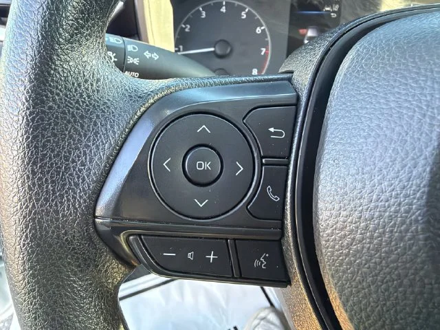 Used 2025 Ice Toyota LE image 21
