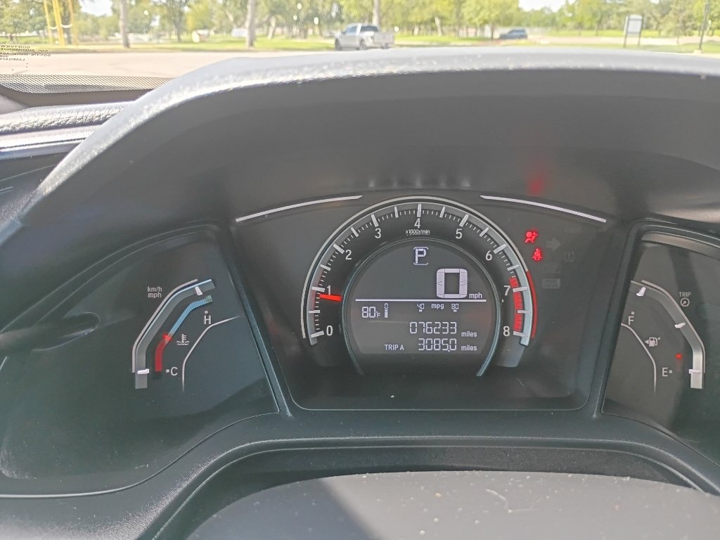 Used 2018 Crystal Black Pearl Honda LX-P image 25
