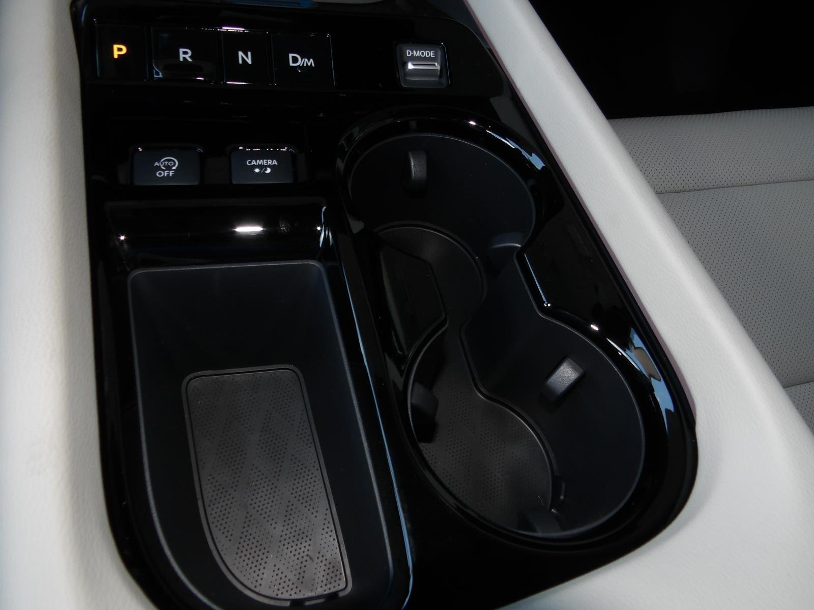 New 2026 Champagne Silver Metallic Nissan SL image 22