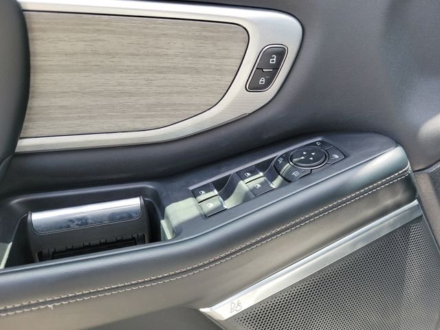 Used 2025 White Ford Platinum image 19
