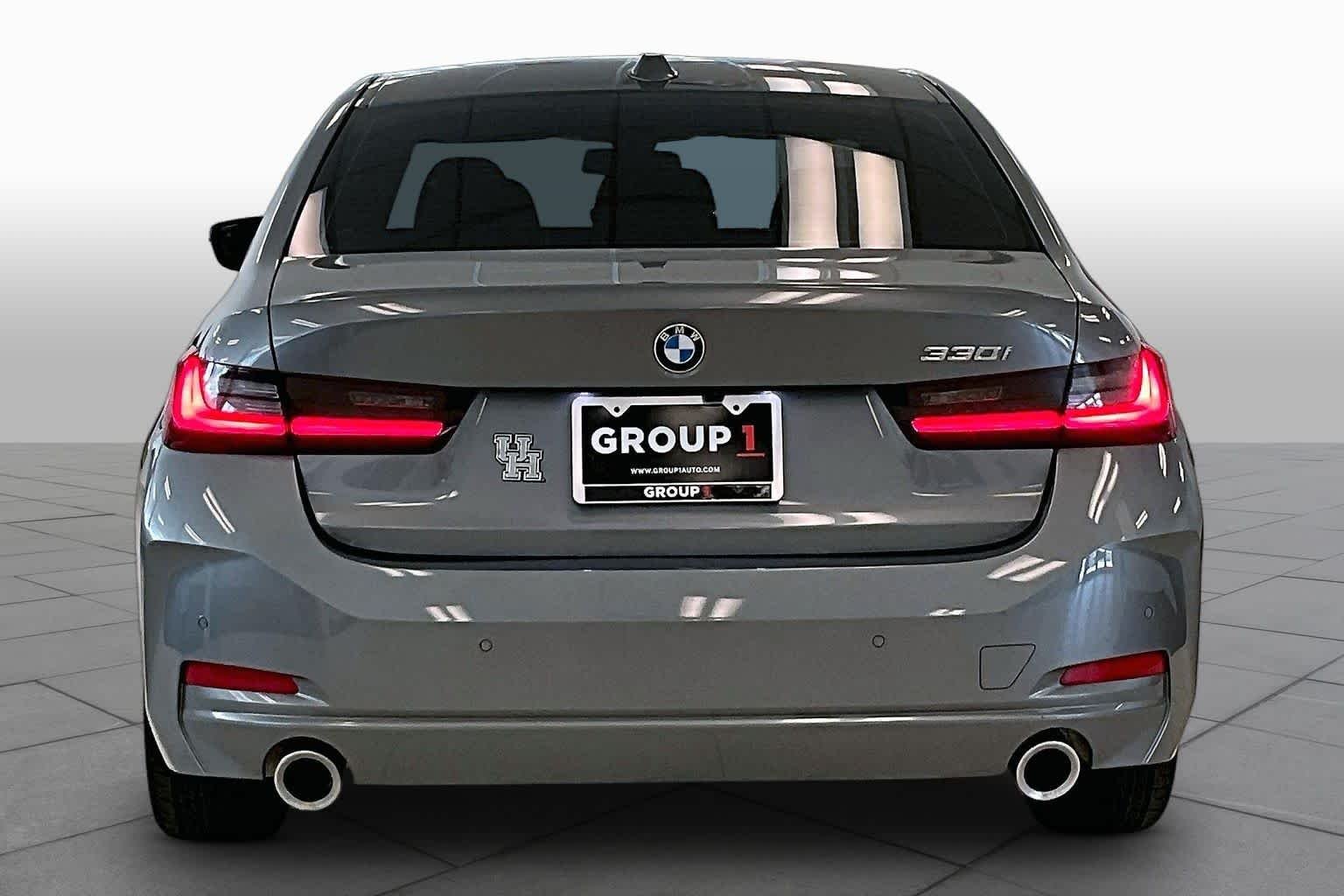 Used 2025 Skyscraper Grey Metallic BMW 330i image 4