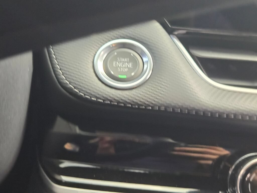 2027 Chevrolet Equinox LT - Photo 19