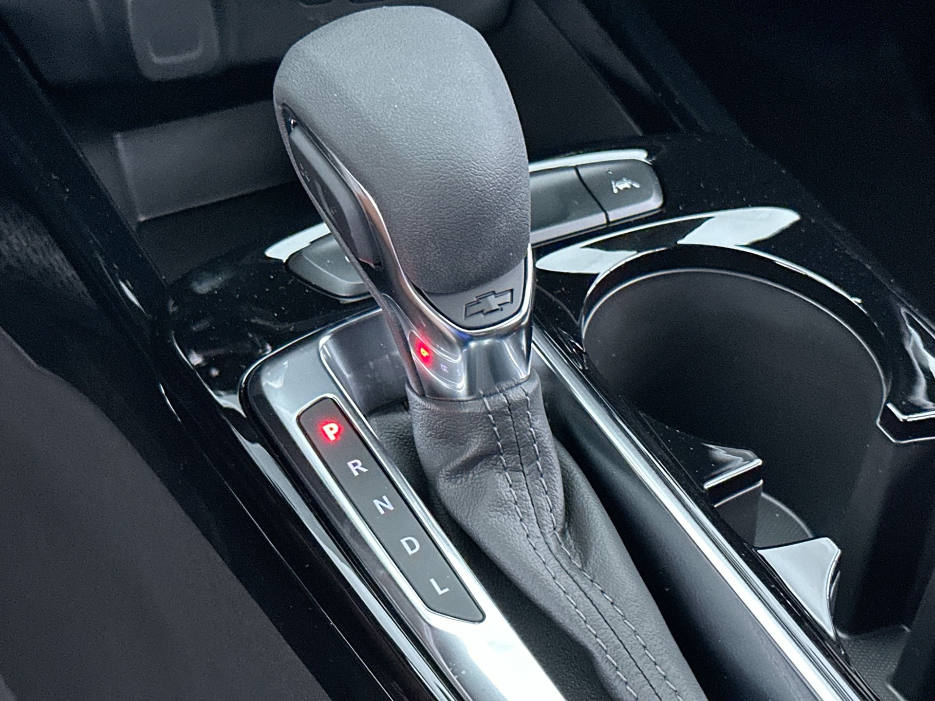 New 2026 Summit White Chevrolet LT image 73