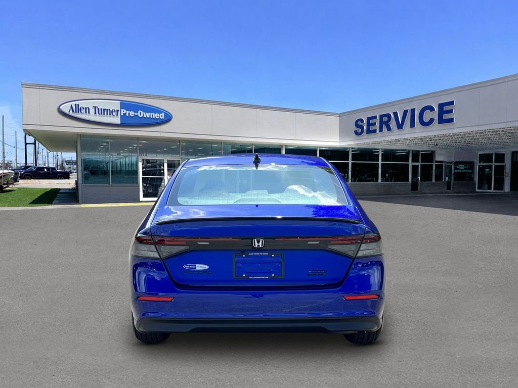 Used 2026 Still Night Pearl Honda Sport image 7