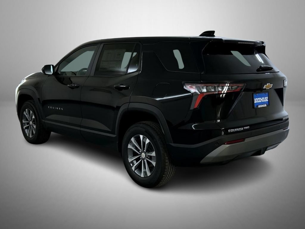 New 2027 Mosaic Black Metallic Chevrolet LT image 7