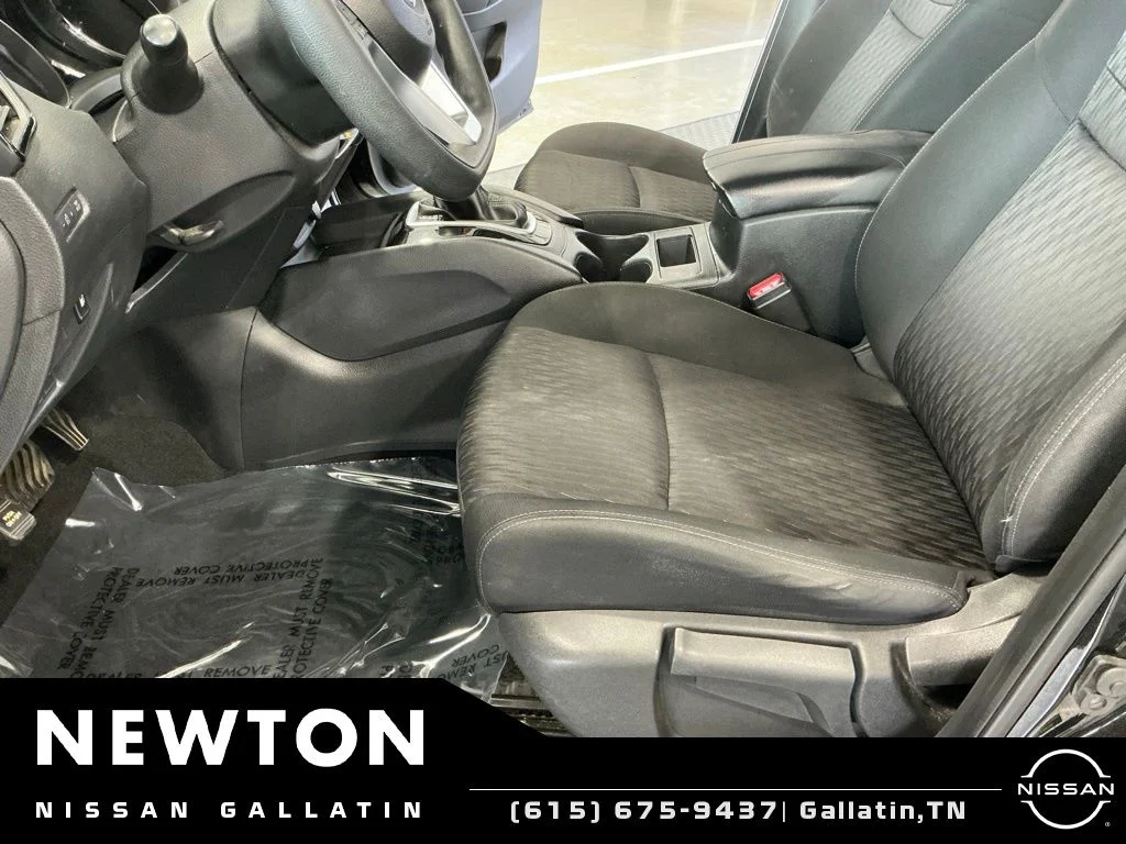 Used 2018 Magnetic Black Nissan S image 10