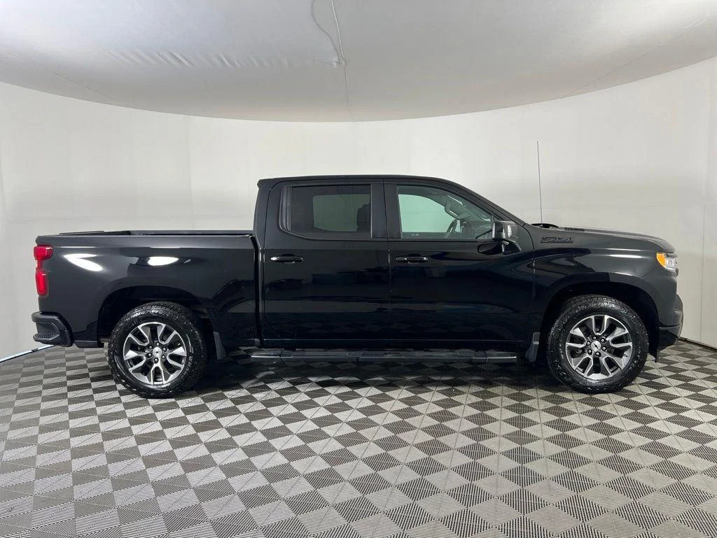 Used 2023 Black Chevrolet RST image 25