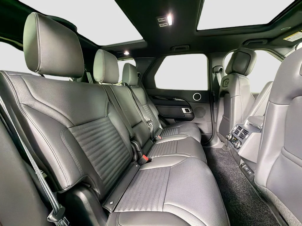 New 2026 Fuji White Land Rover S image 29