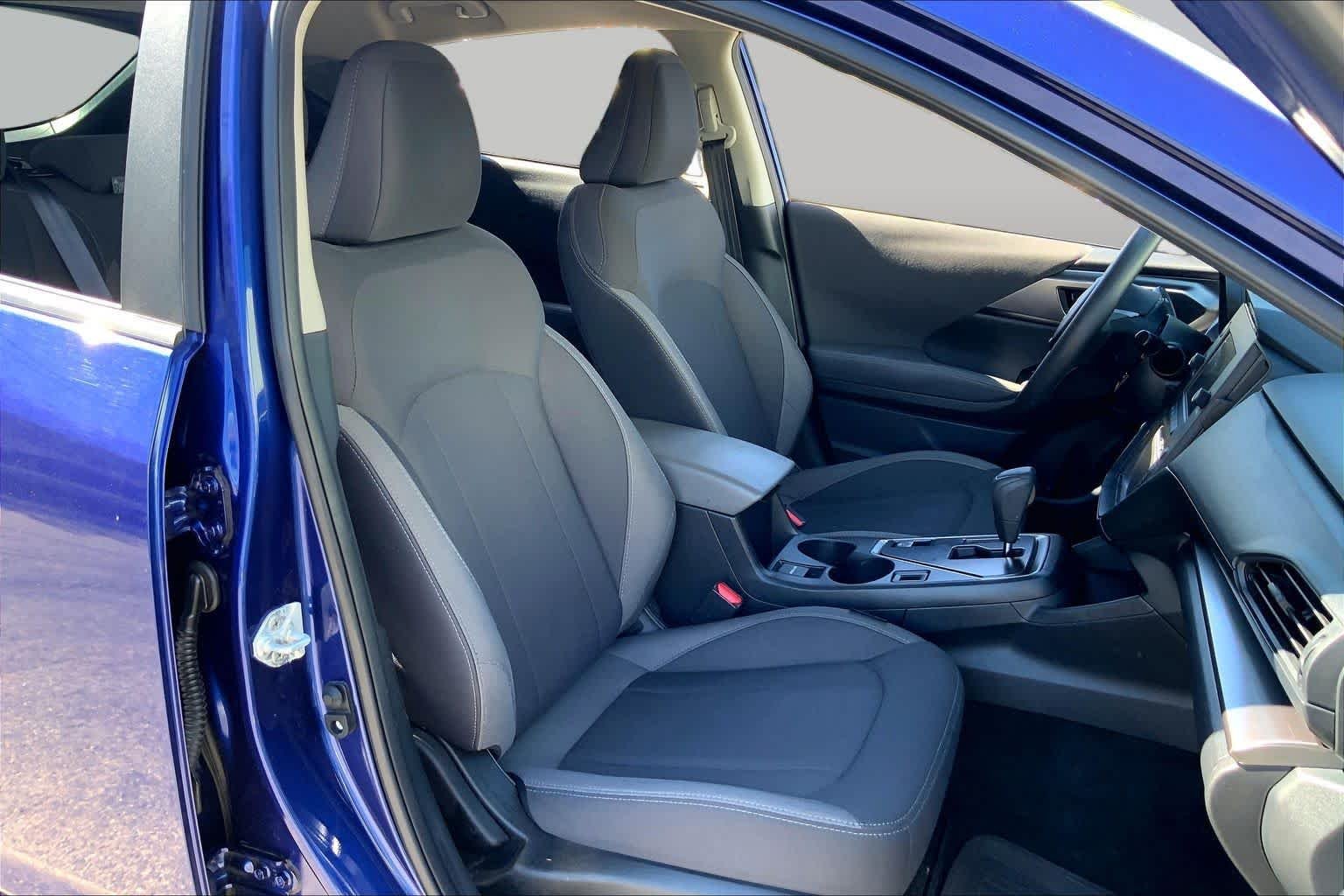 Used 2025 Sapphire Blue Pearl Subaru  image 8