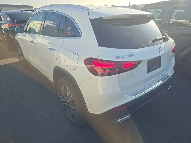 Used 2025 White Mercedes-Benz GLA 250 image 2