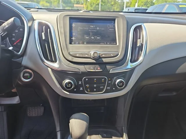 Used 2024 Summit White Chevrolet LT image 18