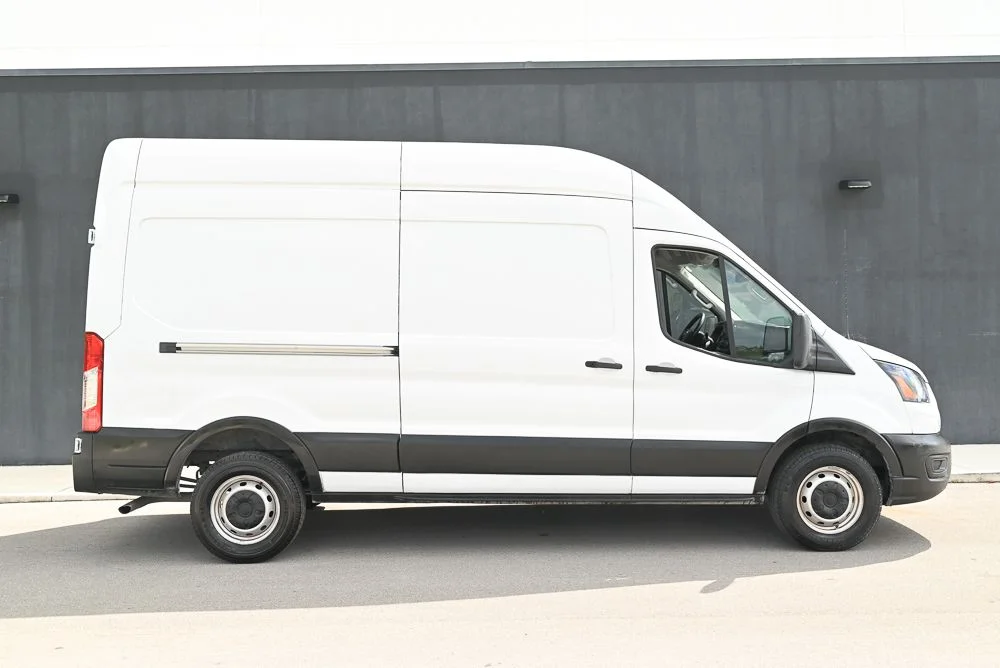 Used 2023 White Ford Base image 7