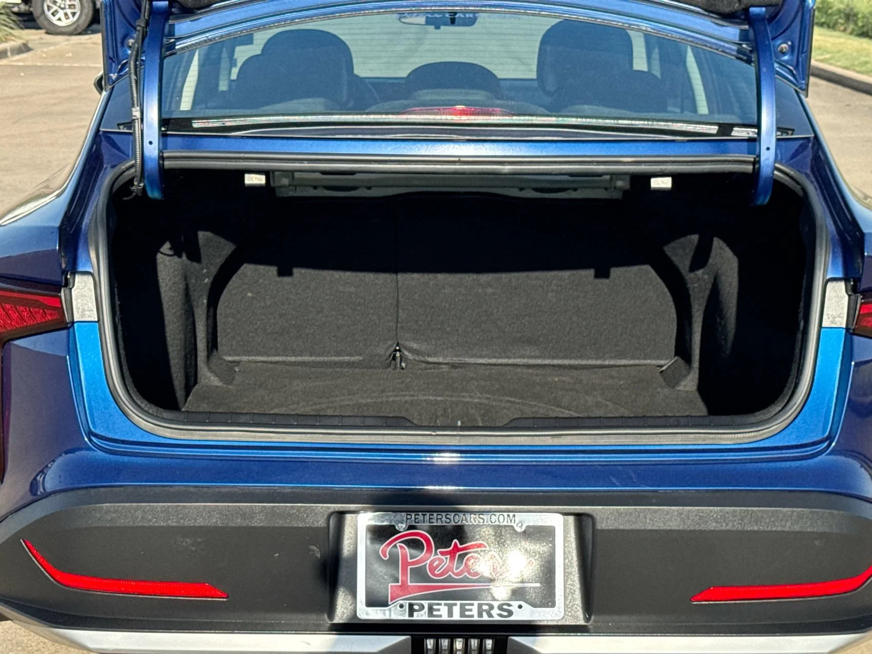 Used 2025 Deep Sea Blue Kia LXS image 22