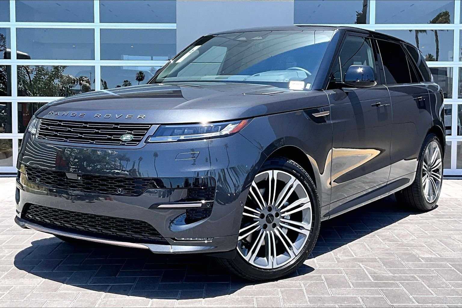 New 2026 Carpathian Grey Land Rover Dynamic SE image 1