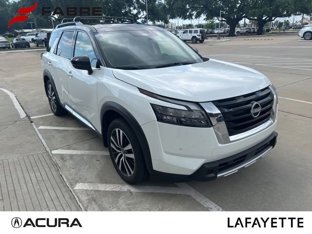 2025 Nissan Pathfinder Platinum 2WD's photo