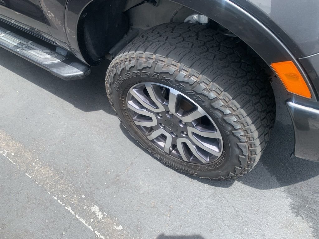 Used 2019 Magnetic Ford XLT image 5