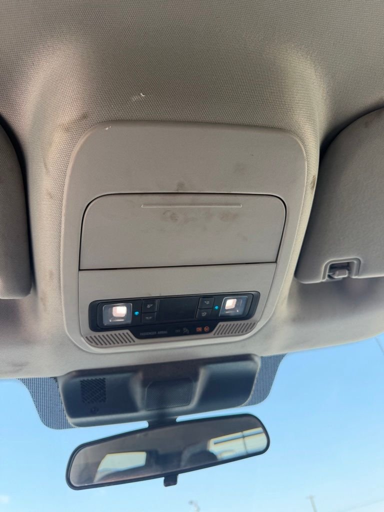 Used 2025 Oxford White Ford XLT image 18