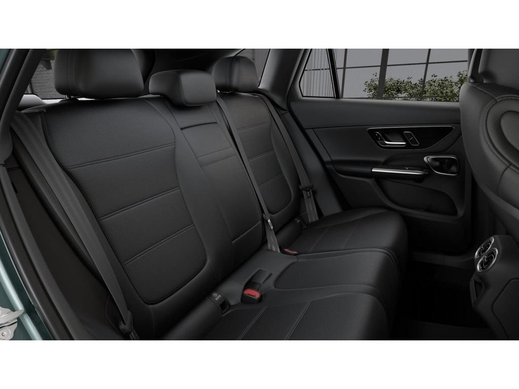 New 2026 Verde Silver Metallic Mercedes-Benz GLC 300 4MATIC® image 5