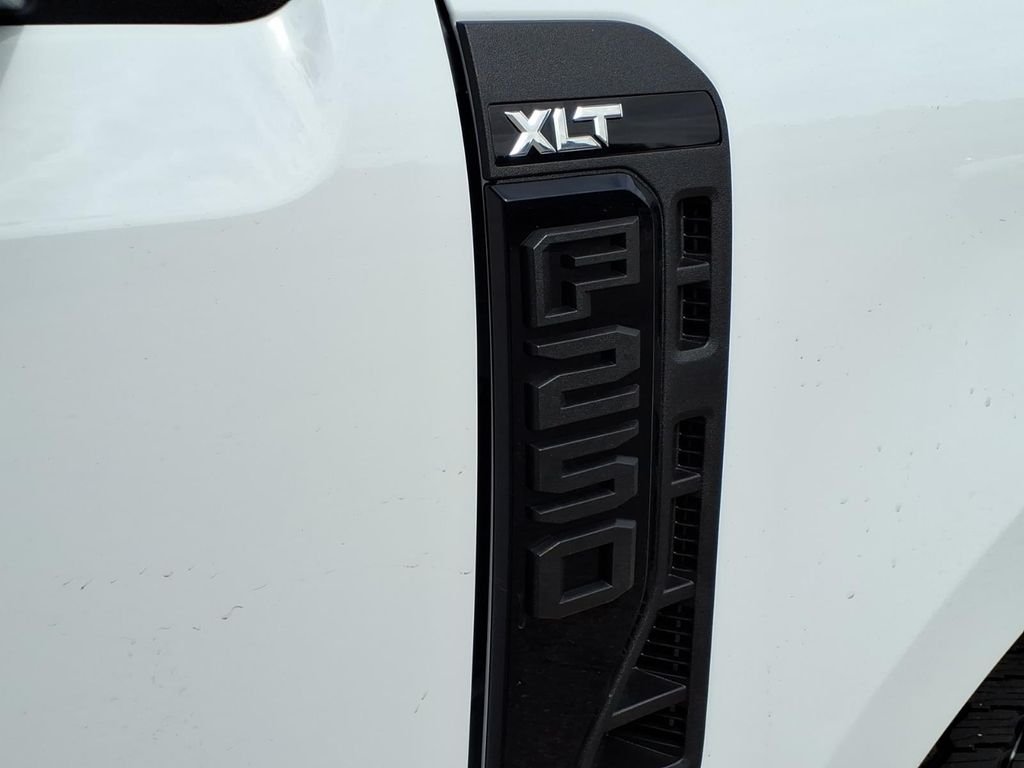New 2026 Oxford White Ford F-250® XLT image 13