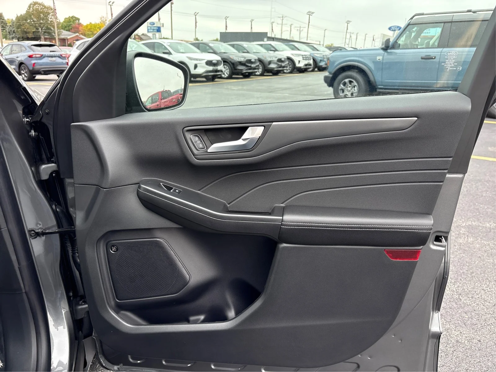 New 2026 CARBONIZED GRAY METALLIC Ford Active image 19