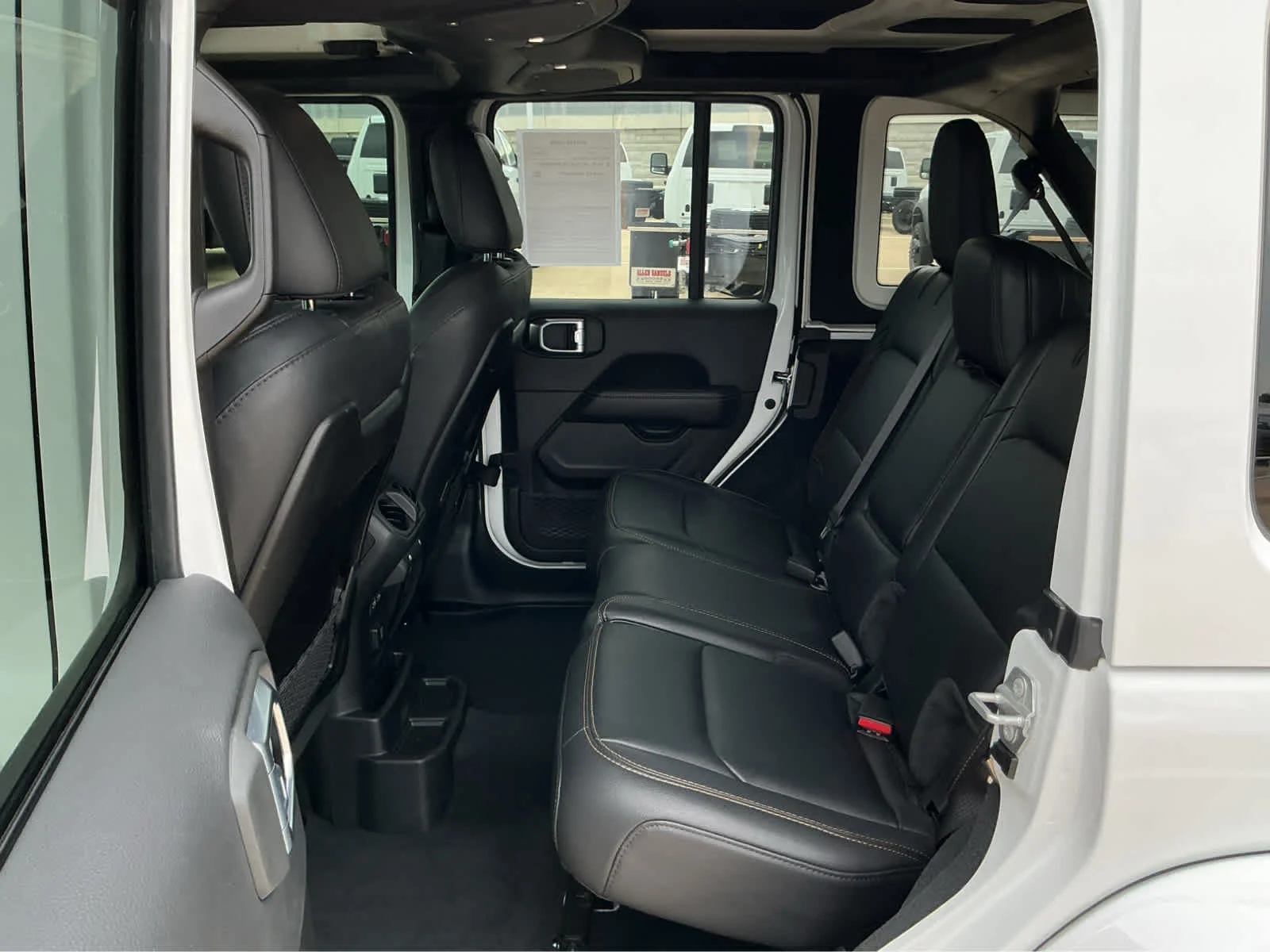 Used 2024 Bright White Clearcoat Jeep Sahara image 15