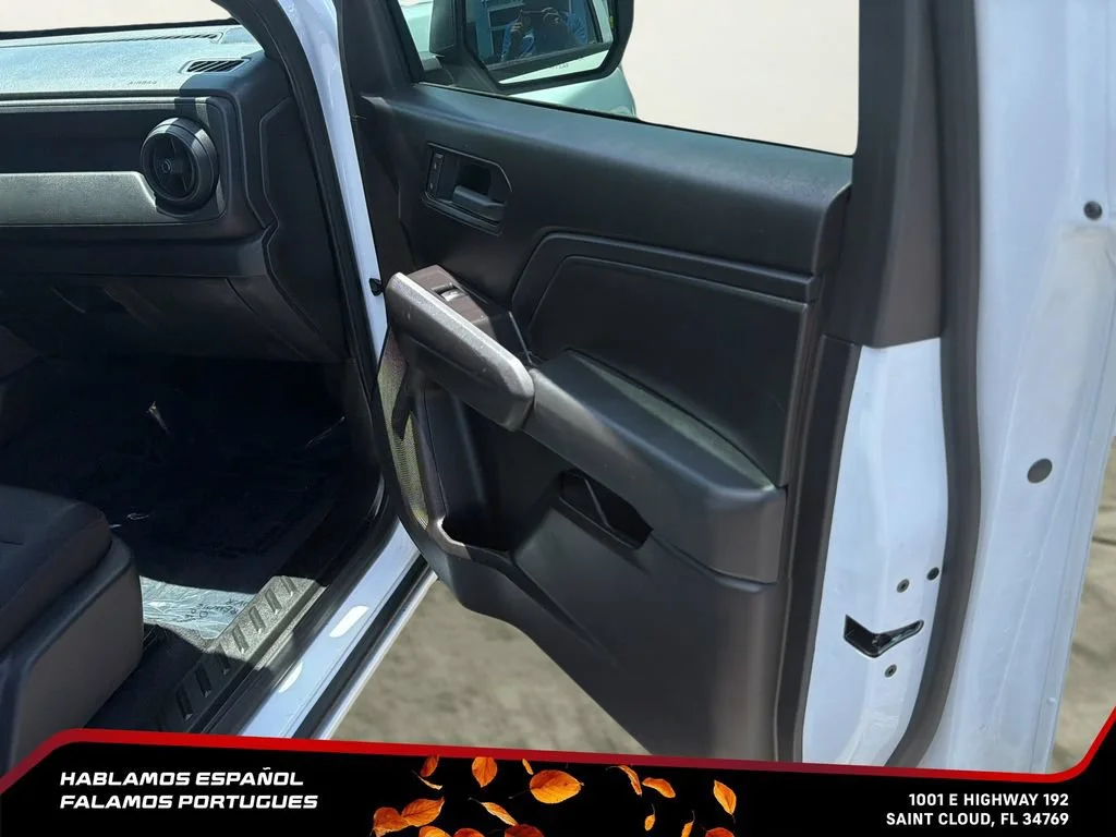 Used 2026 Summit White Chevrolet WT image 29