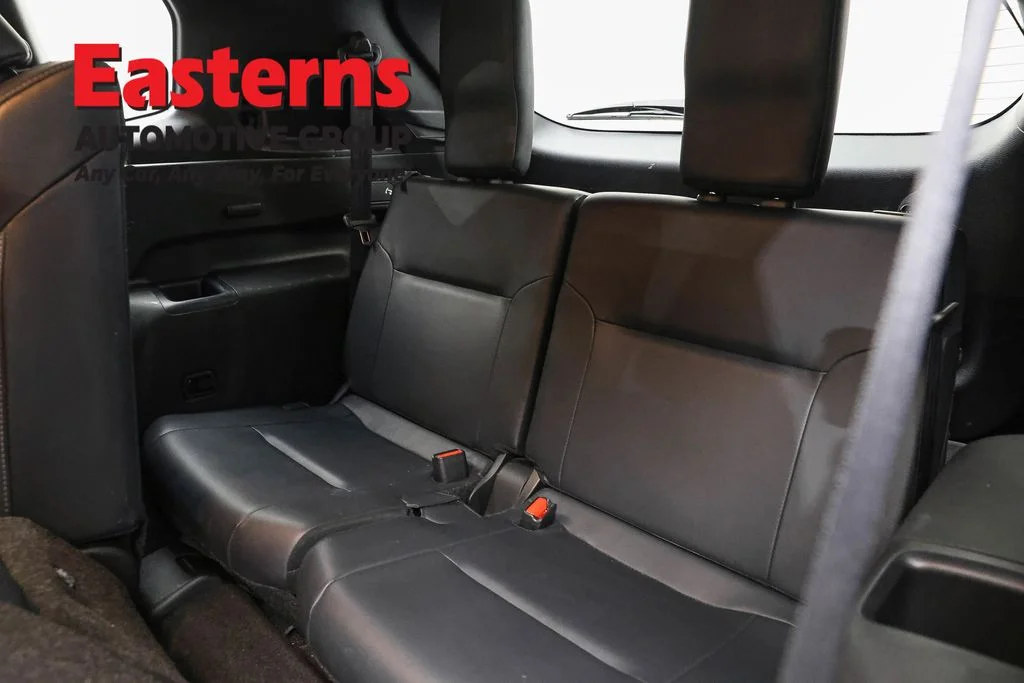 Used 2024 Gray Mitsubishi SE image 25