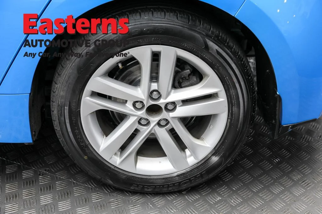 Used 2022 Blue Toyota SE image 8