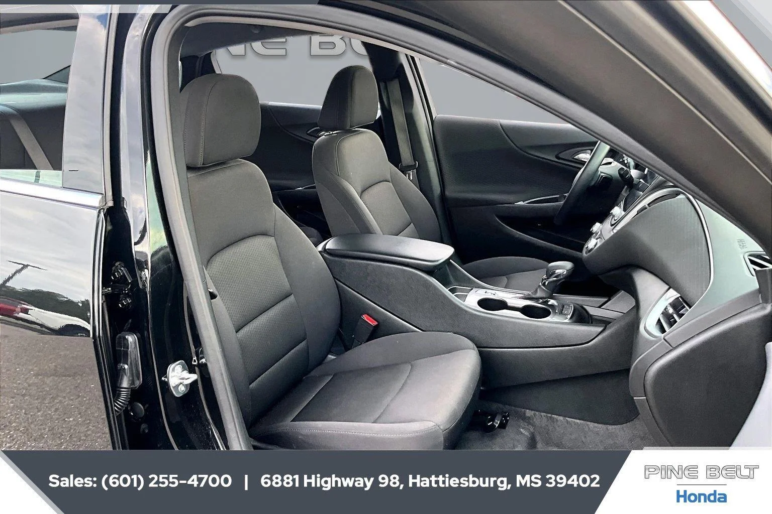Used 2025 Mosaic Black Metallic Chevrolet RS image 6