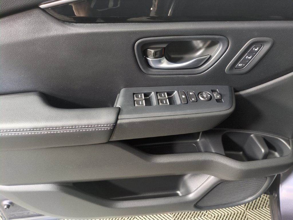 2025 Honda Pilot EX-L - Photo 17