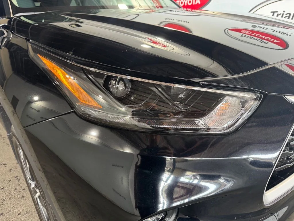 New 2026 Black Toyota XLE image 10