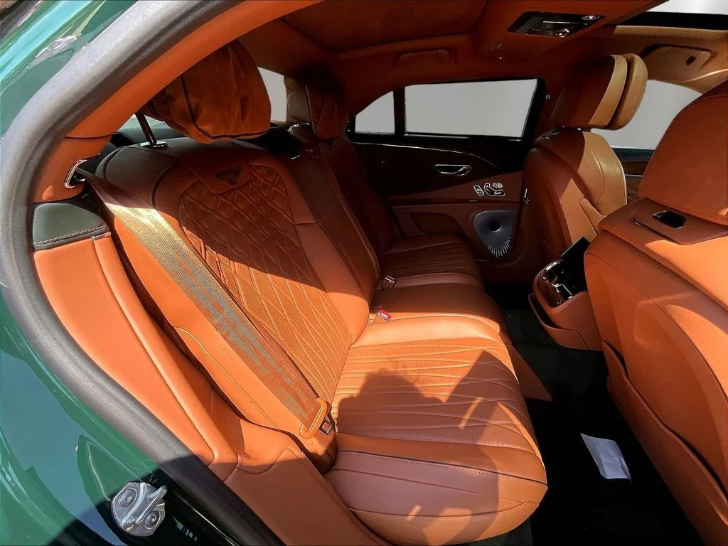 Used 2022 Viridian by Mulliner Bentley V8 image 25