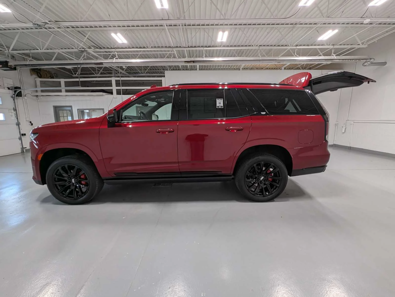Used 2021 Infrared Tintcoat Cadillac Sport image 12