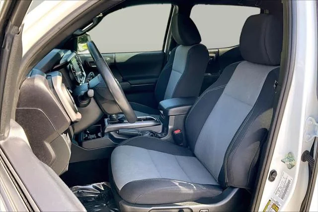 Certified Used 2020 ICE CAP Toyota  image 8