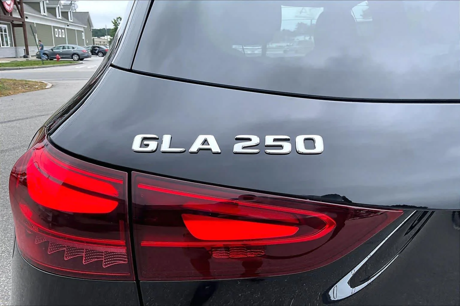 Certified Used 2024 Night Black Mercedes-Benz GLA 250 image 32