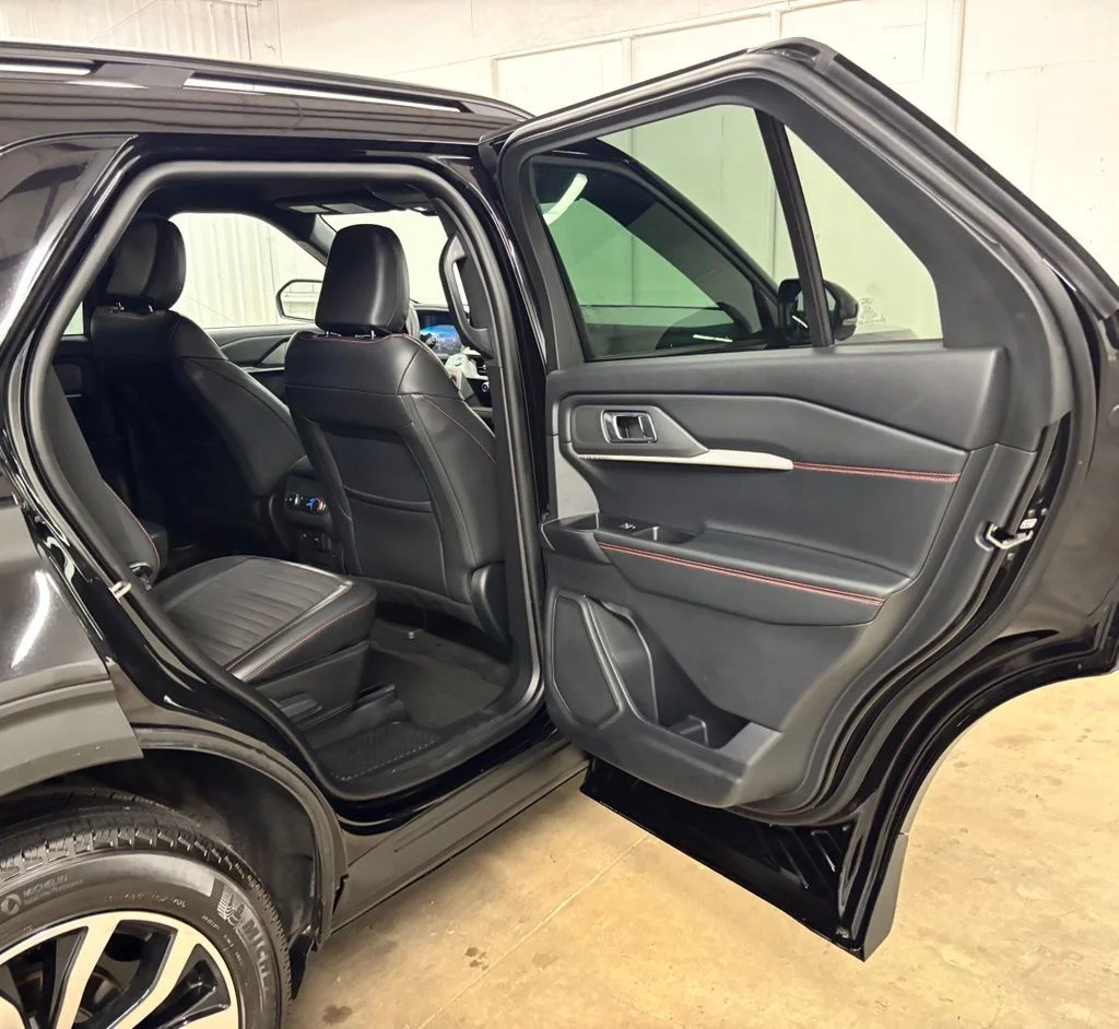 Used 2026 Black Metallic Ford ST-Line image 19